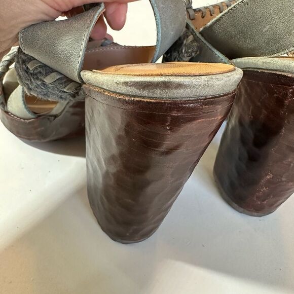 JOHN FLUEVOG Women's Hopscotch Tuggawar Strappy Heeled Sandal Blue Size 7.5 - Picture 16 of 16